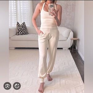 Aria Lattner Women's Cream Razorback Everyday Comfy Cuffed Size Small NWT